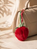 آویز | چارم توت فرنگی