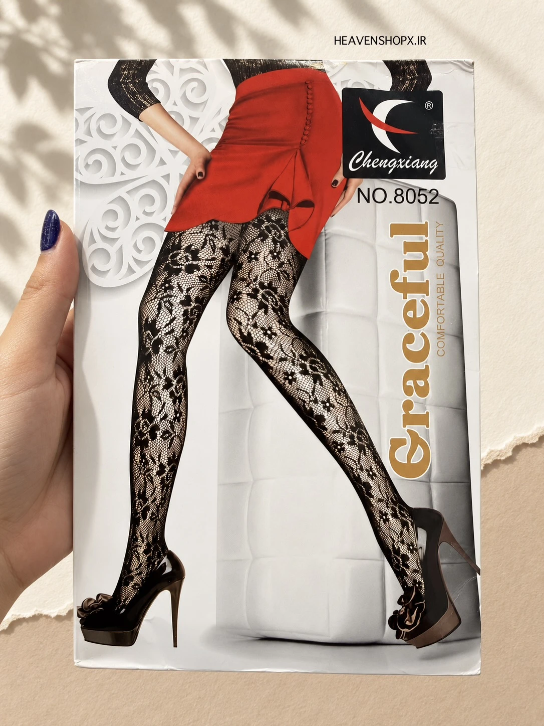 44B1FD20-7311-4A87-9774-55C3EAB1F742 جوراب شلواری زنانه فیش نت طرح گل|سفید و مشکی - تصویر 1