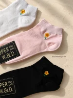 جوراب مچی زنانه گلدوزی گل ریز SUPER W.&D | سایز 36 تا 40 - تصویر 4