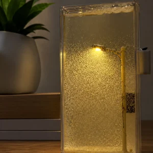 چراغ خواب دکوری طرح چراغ خیابانی با افکت بارش برف و نور آفتابی